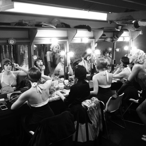 Photo Flash: It's Just Peachy at HOLIDAY INN, Existential at SOMETHING ROTTEN, and More Saturday Intermission Pics! 