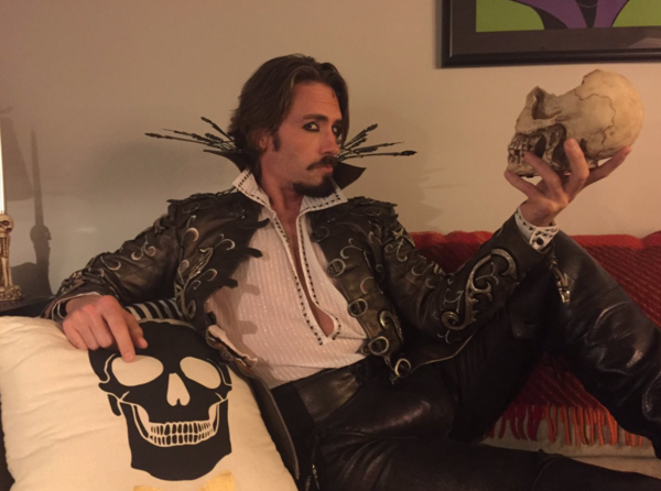 Photo Flash: It's Just Peachy at HOLIDAY INN, Existential at SOMETHING ROTTEN, and More Saturday Intermission Pics! Image