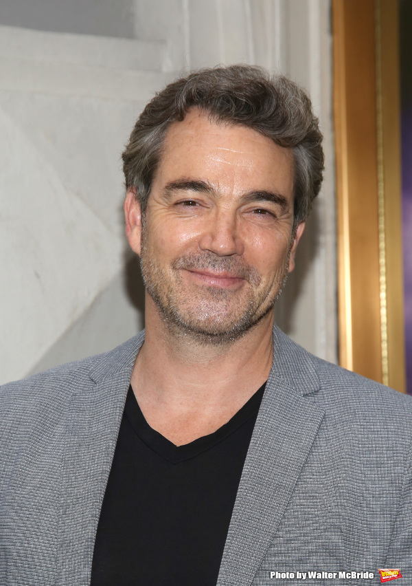 Photo Coverage: On the Red Carpet for Opening Night of THE FRONT PAGE Image