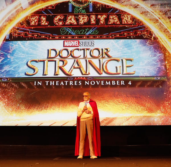 Photo Flash - Marvel Legend Stan Lee Hosts DOCTOR STRANGE Fan Screening 