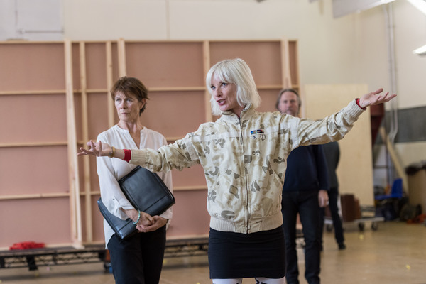 Photo Flash: In Rehearsal with Glenda Jackson and More for KING LEAR at the Old Vic Image