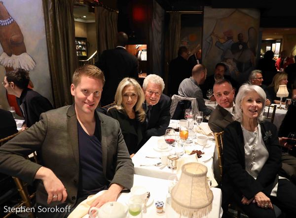 Photo Coverage: Ana Gasteyer Makes Cafe Carlyle Debut Image