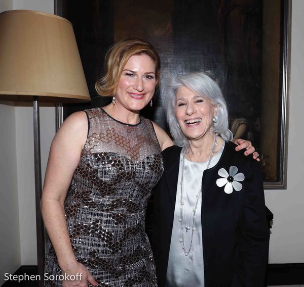 Photo Coverage: Ana Gasteyer Makes Cafe Carlyle Debut Image