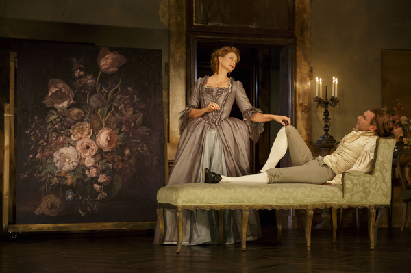 Photo Flash: Scintillating First Look at Liev Schreiber and Janet McTeer in LES LIAISONS DANGEREUSES on Broadway Image