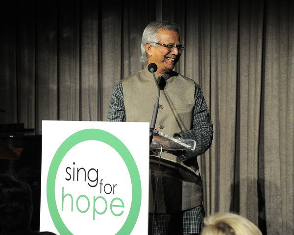 Photo Flash: Tituss Burgess and Renee Fleming Duet at 2016 Sing for Hope Gala 
