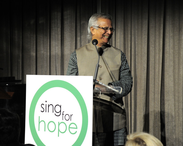 Photo Flash: Tituss Burgess and Renee Fleming Duet at 2016 Sing for Hope Gala Image