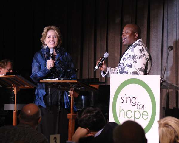 Photo Flash: Tituss Burgess and Renee Fleming Duet at 2016 Sing for Hope Gala Image