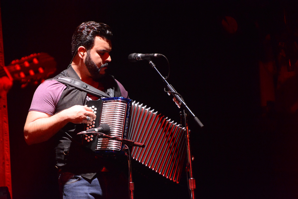 Photo Coverage: THE MAVERICKS Return to The Music Hall in Tarrytown, NY Image