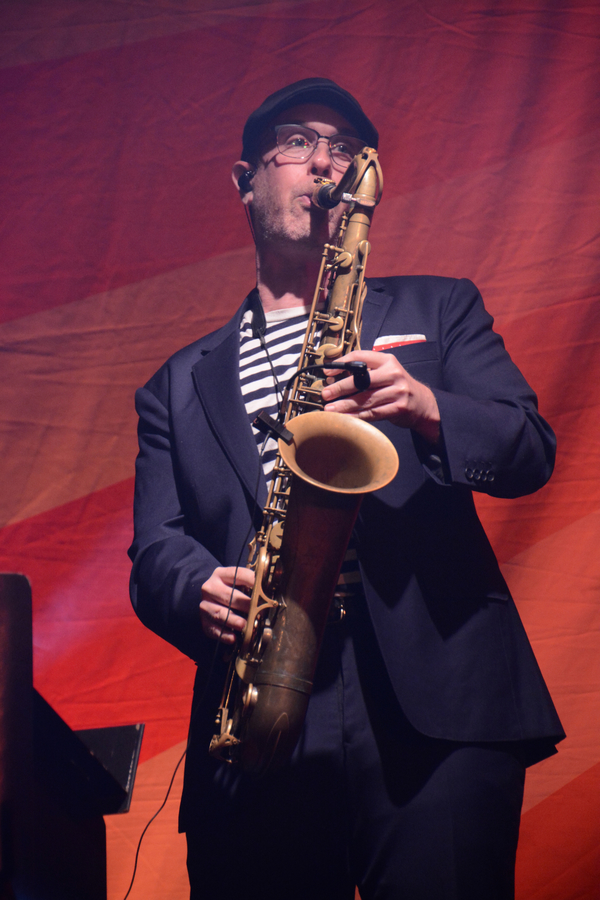 Photo Coverage: THE MAVERICKS Return to The Music Hall in Tarrytown, NY Image