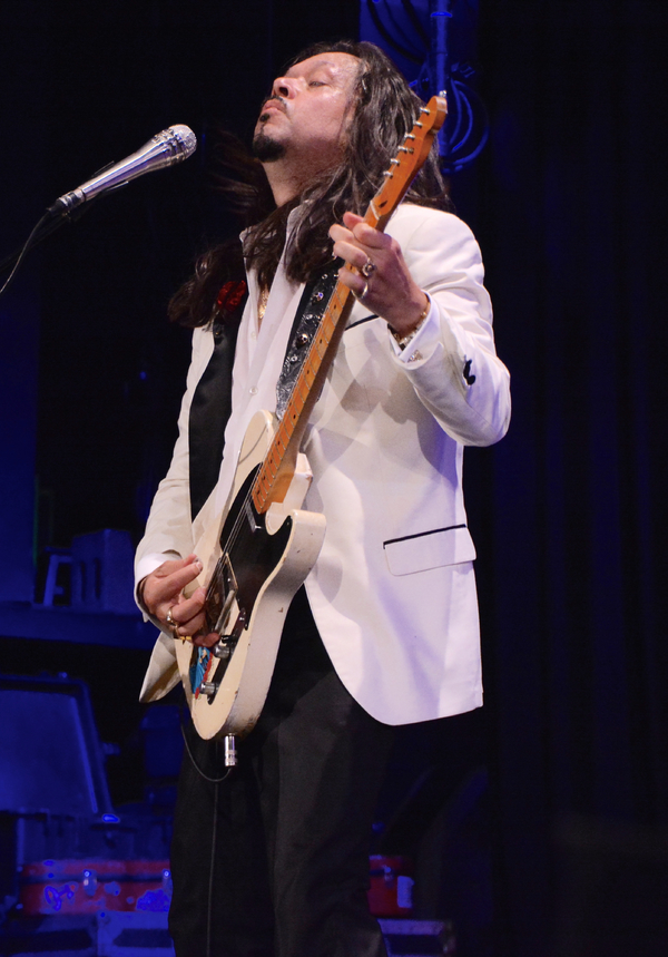 Photo Coverage: THE MAVERICKS Return to The Music Hall in Tarrytown, NY Image