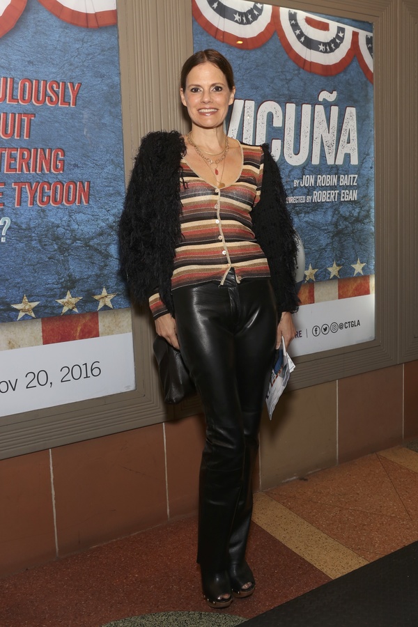 Photo Flash: VICUNA Celebrates Opening Night at the Douglas with Marisa Tomei, Helen Hunt, Norman Lear and More Image