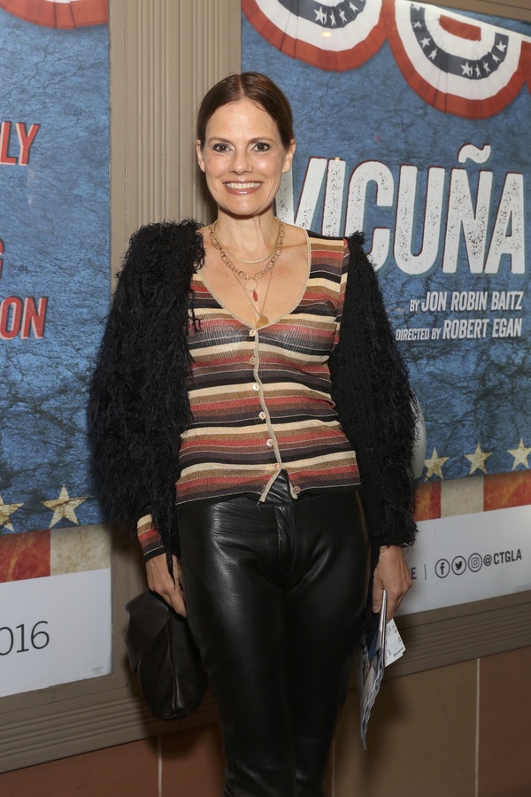 Photo Flash: VICUNA Celebrates Opening Night at the Douglas with Marisa Tomei, Helen Hunt, Norman Lear and More Image
