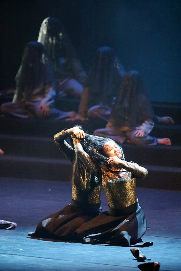 Photo Flash: Indonesian Dance Festival 2016 are kicked off with breathtaking performance 'TOMORROW AS PROPOSED' Image