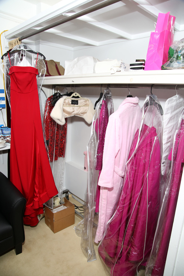 Exclusive Photo Coverage: Backstage on Broadway with Kristin Chenoweth 
