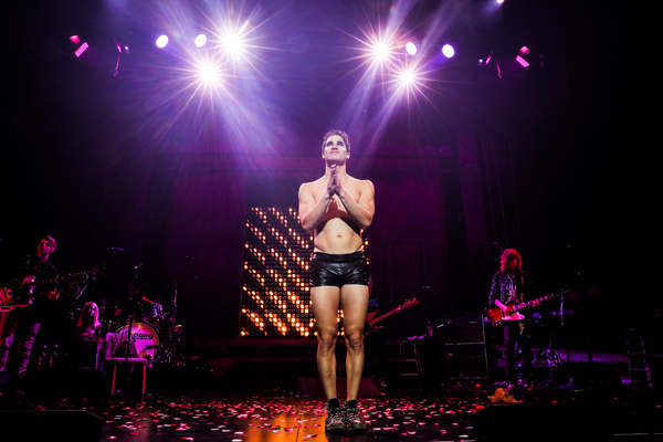 Photo Flash: HEDWIG AND THE ANGRY INCH Tour Gets Starry L.A. Opening Image