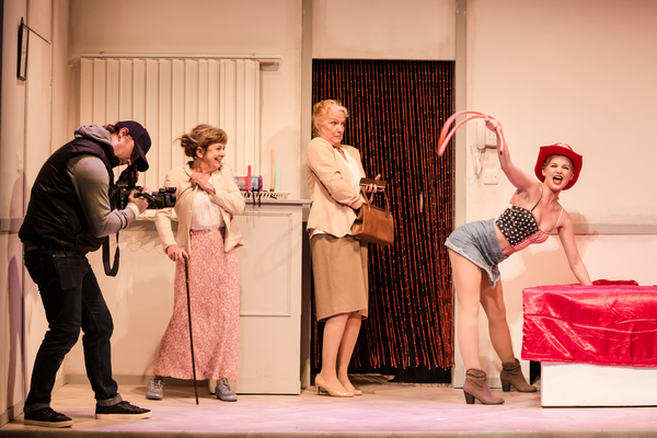 Photo Flash: First Look at RUMPY PUMPY Image
