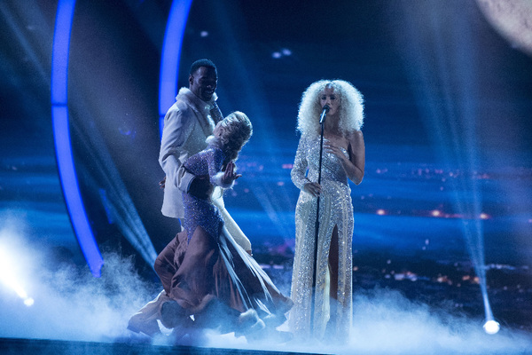 Photo Flash: Mark Ballas, Leona Lewis, Idina Menzel & More Perform on DWTS' Broadway Night! Image