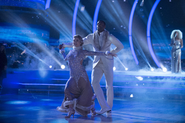 Photo Flash: Mark Ballas, Leona Lewis, Idina Menzel & More Perform on DWTS' Broadway Night! Image
