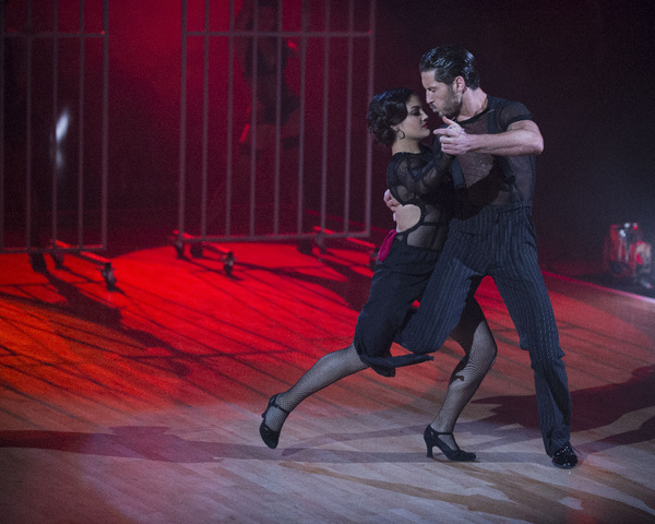 Photo Flash: Mark Ballas, Leona Lewis, Idina Menzel & More Perform on DWTS' Broadway Night! Image