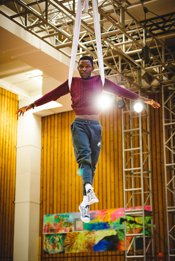 Photo Flash: In Rehearsal for Bristol Old Vic's Inventive PETER PAN, Coming to the National Theatre Image