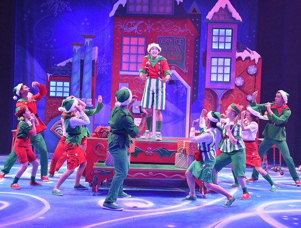 Photo Flash: First Look at Harry Connick, Jr.'s THE HAPPY ELF at Orlando Rep Image