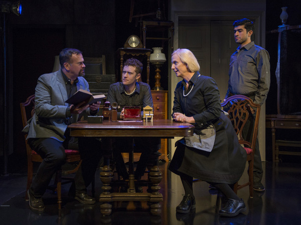 Photo Flash: About Face Theatre Presents I AM MY OWN WIFE Image
