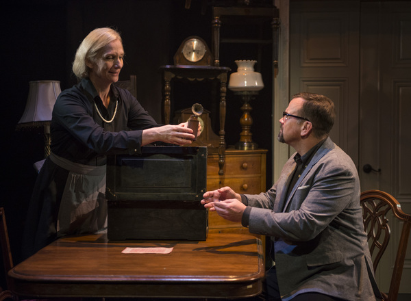 Photo Flash: About Face Theatre Presents I AM MY OWN WIFE Image