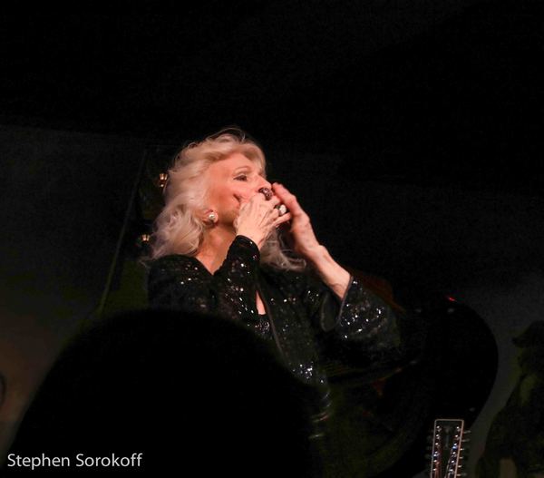 Photo Coverage: Judy Collins Returns To Cafe Carlyle with Special Guest Ari Hest Image