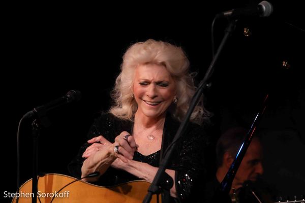Photo Coverage: Judy Collins Returns To Cafe Carlyle with Special Guest Ari Hest Image