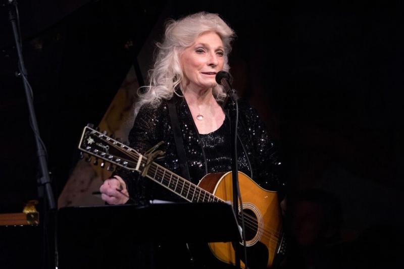 BWW Review: Judy Collins (with Special Guest Ari Hest) Offers a Timeless Show at Café Carlyle BWW Review: Judy Collins (with Special Guest Ari Hest) Offers a Timeless Show at Café Carlyle