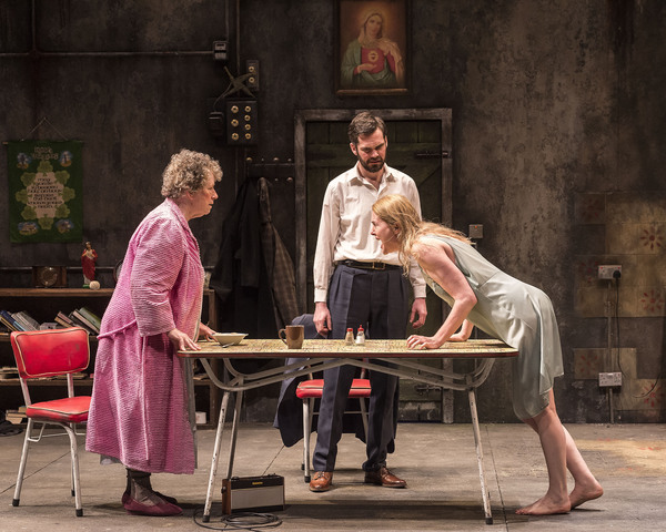 Photo Flash: First Look at THE BEAUTY QUEEN OF LEENANE, Opening This Week at the Taper Image