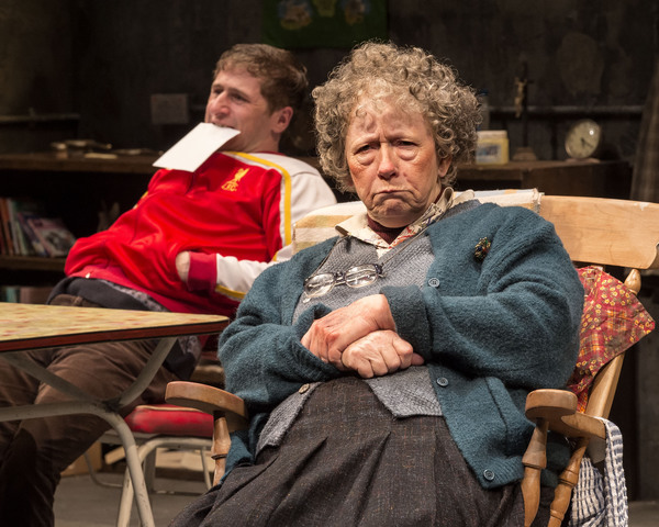Photo Flash: First Look at THE BEAUTY QUEEN OF LEENANE, Opening This Week at the Taper 