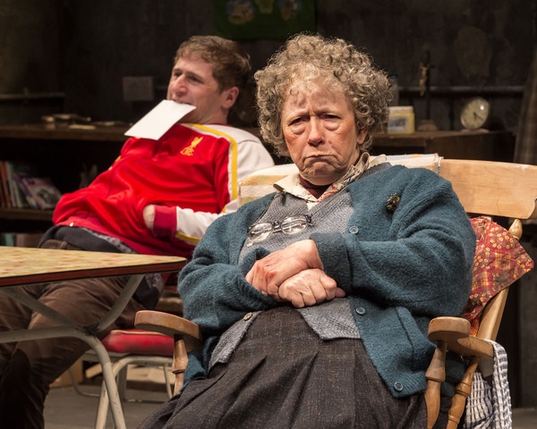 Photo Flash: First Look at THE BEAUTY QUEEN OF LEENANE, Opening This Week at the Taper Image