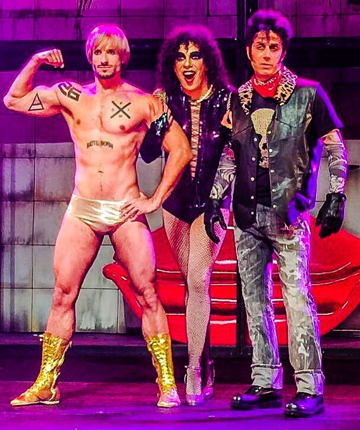 Review: THE ROCKY HORROR SHOW Phenomenon Reappears In New Brazilian Version By Moeller & Botelho Image