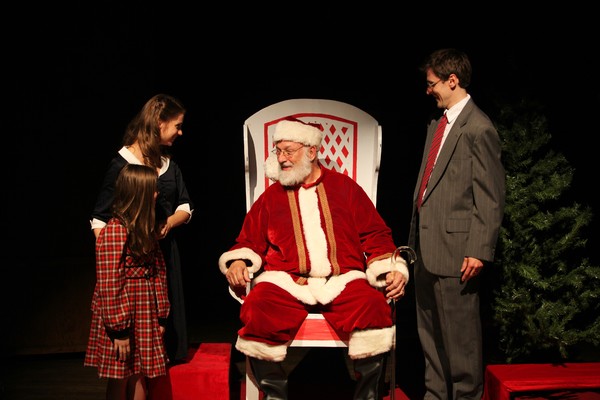 Photo Flash: Hershey Area Playhouse Presents MIRACLE ON 34TH STREET Image