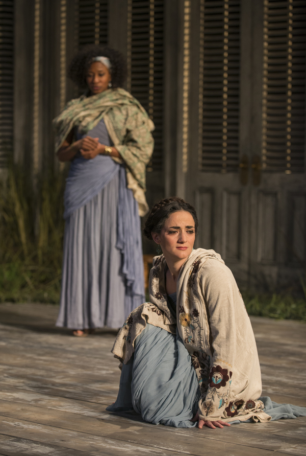 Photo Flash: First Look at ELECTRA at Court Theatre Image