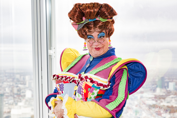 Photo Flash: Cast of DICK WHITTINGTON Pose at A View From the Shard Image