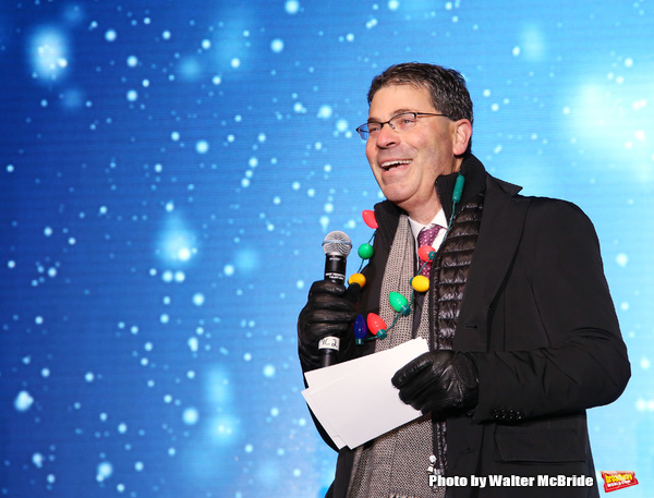 Photo Coverage: DEAR EVAN HANSEN Helps Bloomingdale's Ring In the Holiday Season Image