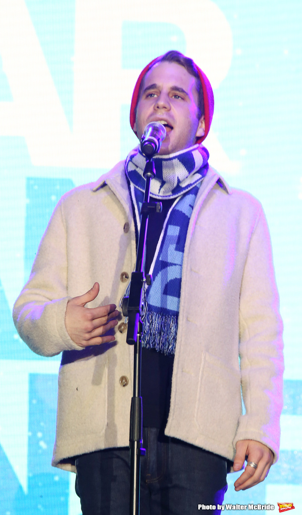Photo Coverage: DEAR EVAN HANSEN Helps Bloomingdale's Ring In the Holiday Season Image