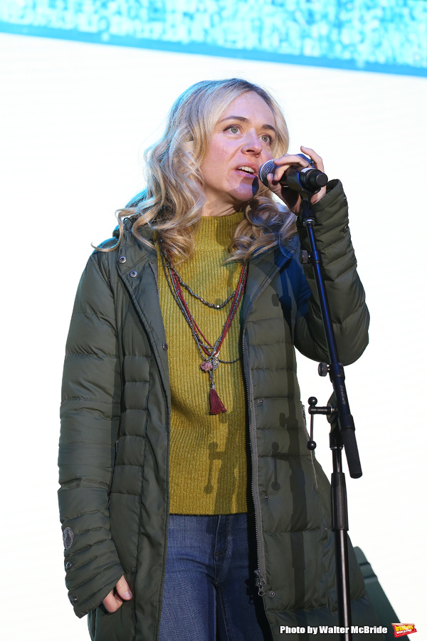 Photo Coverage: DEAR EVAN HANSEN Helps Bloomingdale's Ring In the Holiday Season Image
