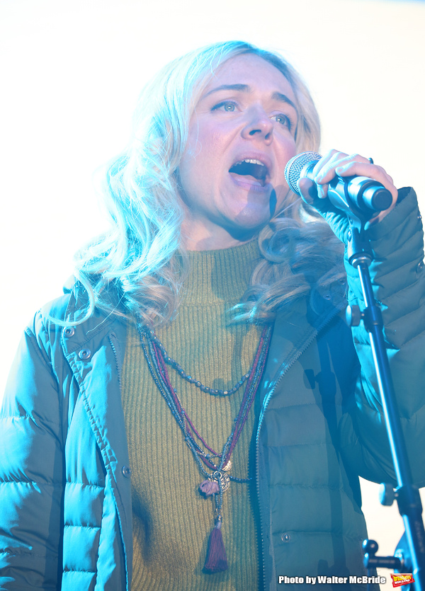Photo Coverage: DEAR EVAN HANSEN Helps Bloomingdale's Ring In the Holiday Season Image
