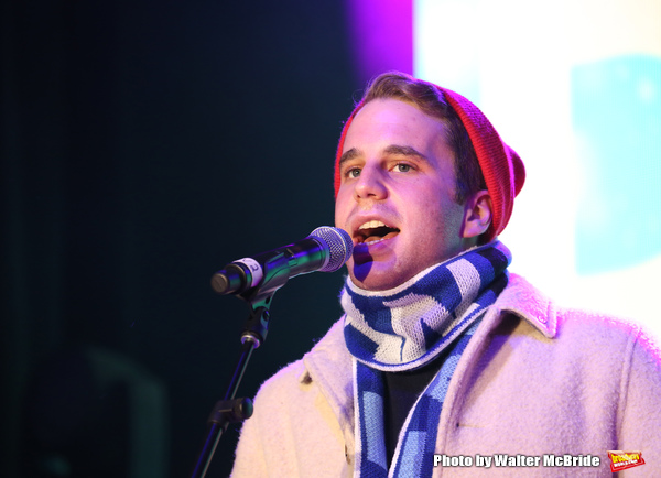 Photo Coverage: DEAR EVAN HANSEN Helps Bloomingdale's Ring In the Holiday Season Image