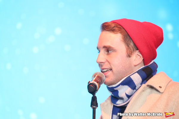 Photo Coverage: DEAR EVAN HANSEN Helps Bloomingdale's Ring In the Holiday Season Image