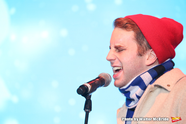 Photo Coverage: DEAR EVAN HANSEN Helps Bloomingdale's Ring In the Holiday Season Image