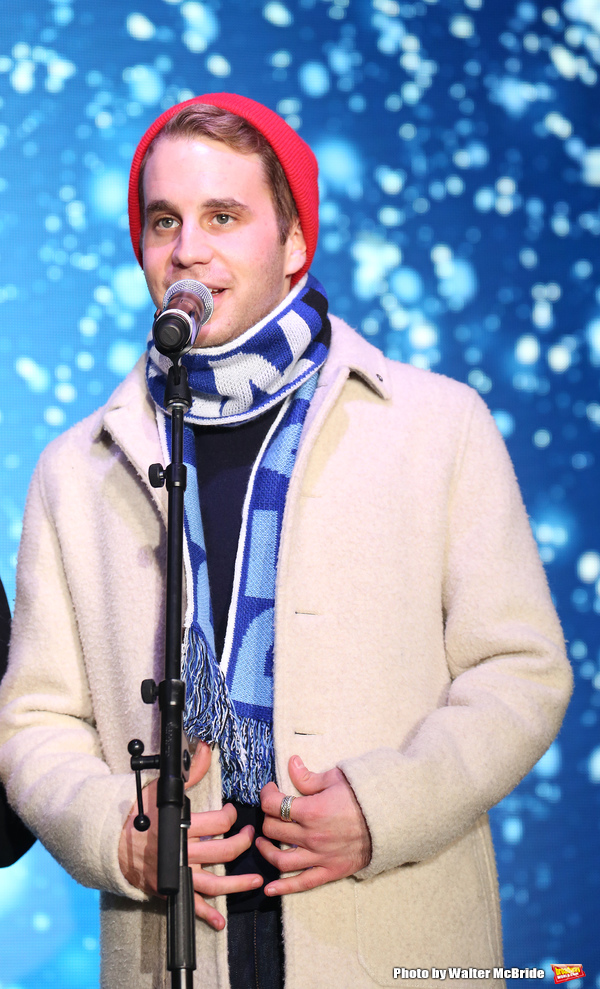 Photo Coverage: DEAR EVAN HANSEN Helps Bloomingdale's Ring In the Holiday Season Image