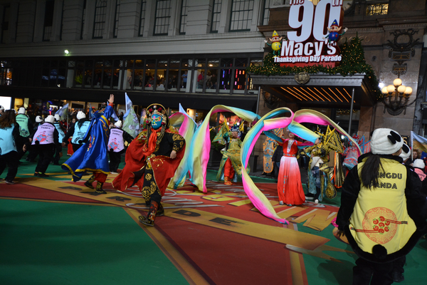 Photo Coverage: Casts of HOLIDAY INN, PARAMOUR & More Rehearse for the Macy's Thanksgiving Day Parade! Image