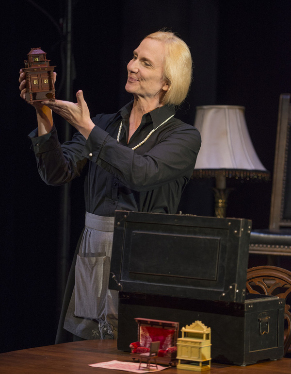 Photo Flash: New Shots from About Face Theatre's I AM MY OWN WIFE Image