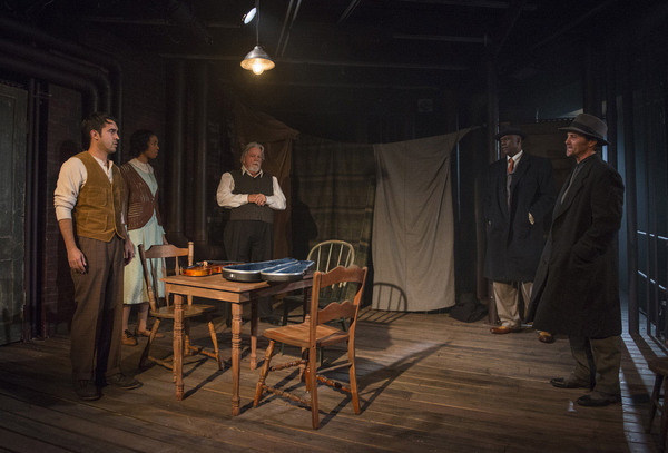 Photo Flash: First Look at Griffin Theatre Company's WINTERSET at The Den Theatre Image