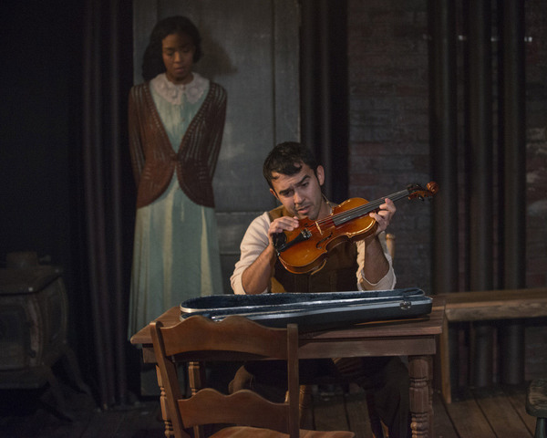 Photo Flash: First Look at Griffin Theatre Company's WINTERSET at The Den Theatre 