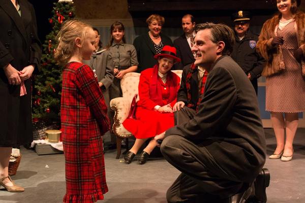 Photo Flash: IT'S A WONDERFUL LIFE at Lakewood Playhouse Image